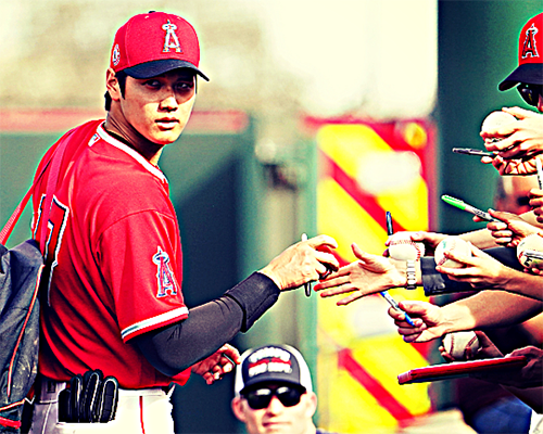 Image of Ohtani signing